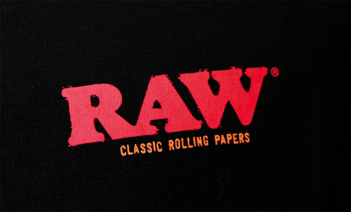 Original RAW Rolling Papers T-Shirt – Black Edition
